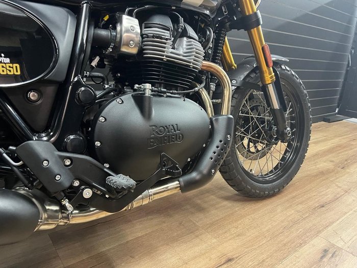 2026 Royal Enfield BEAR 650 Black