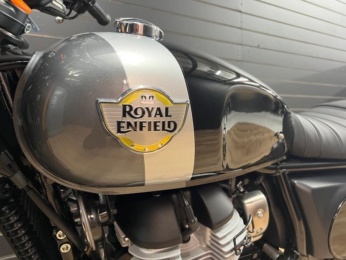 2026 Royal Enfield BEAR 650 Black