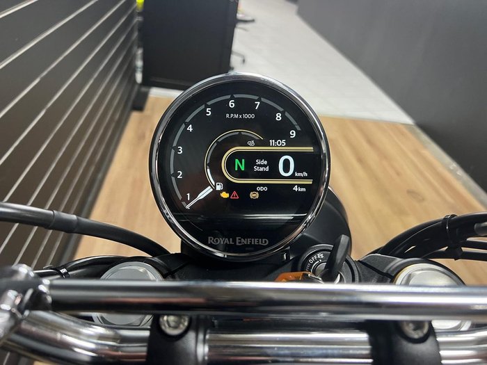 2026 Royal Enfield BEAR 650 Black