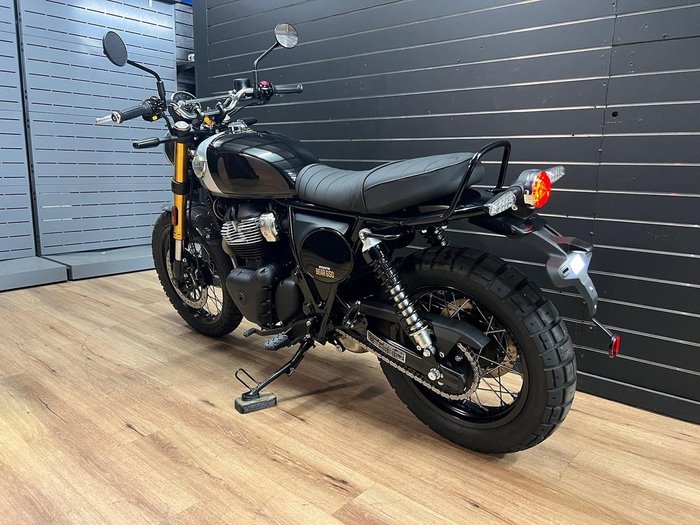 2026 Royal Enfield BEAR 650 Black