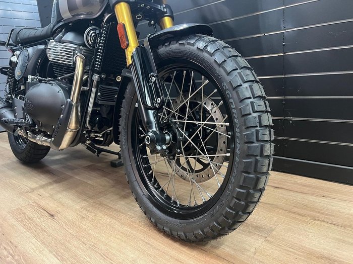 2026 Royal Enfield BEAR 650 Black