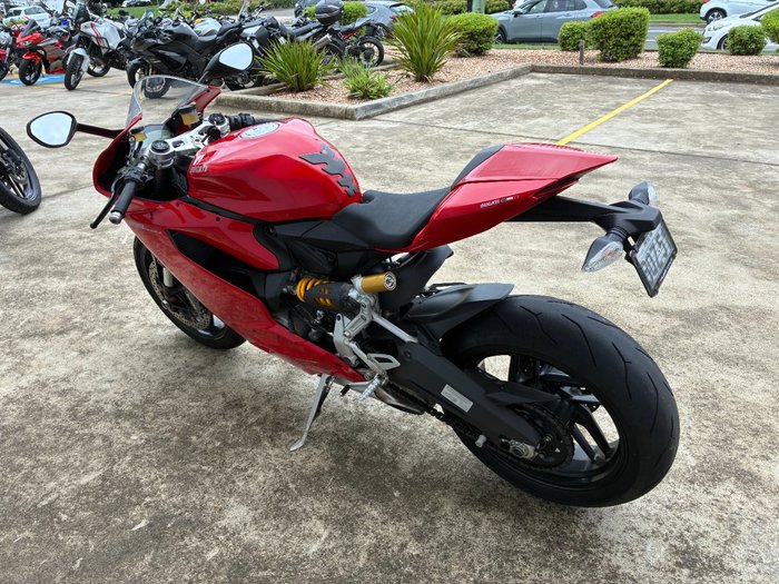 2015 DUCATI 899 PANIGALE Red