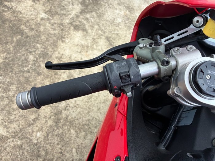 2015 DUCATI 899 PANIGALE Red