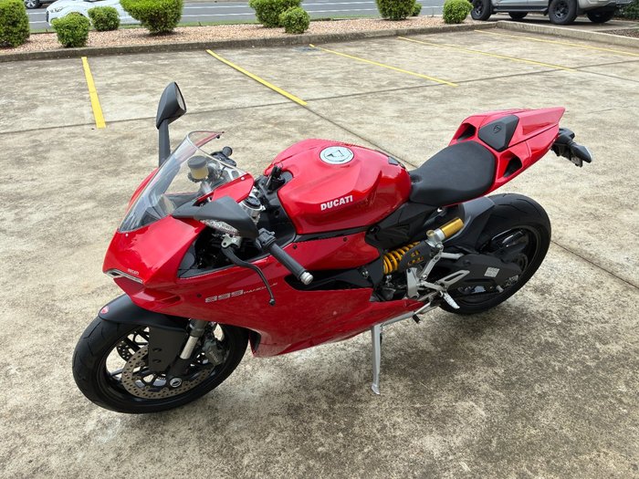 2015 DUCATI 899 PANIGALE Red
