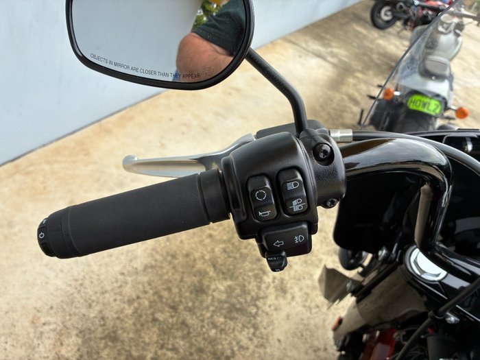 2024 HARLEY-DAVIDSON FLHCS HERITAGE CLASSIC 114 Black