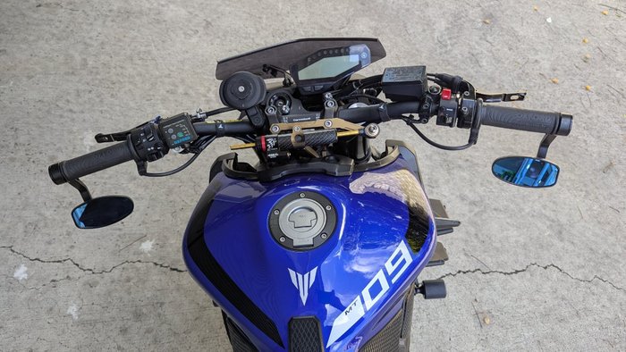 2017 Yamaha MT-09 Blue