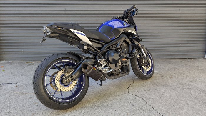2017 Yamaha MT-09 Blue