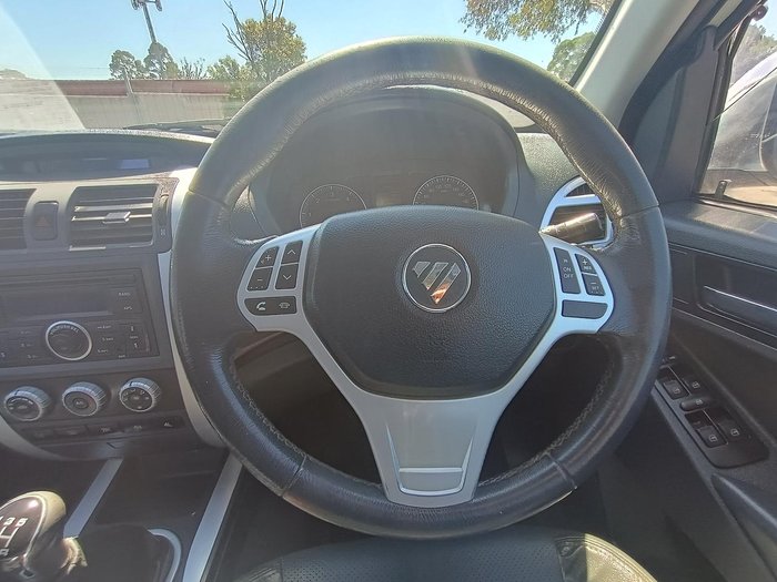 2014 Foton Tunland P201 4X4 Dual Range White