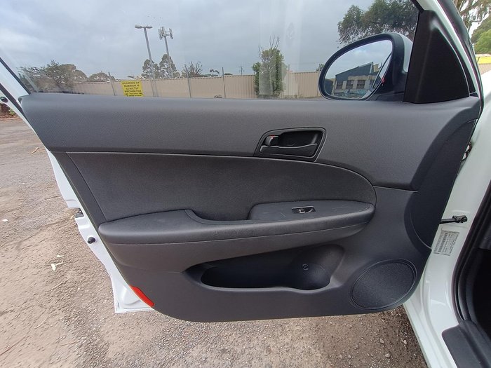 2009 Hyundai i30 SX FD MY09 Crystal White