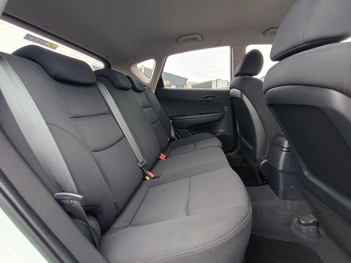 2009 Hyundai i30 SX FD MY09 Crystal White