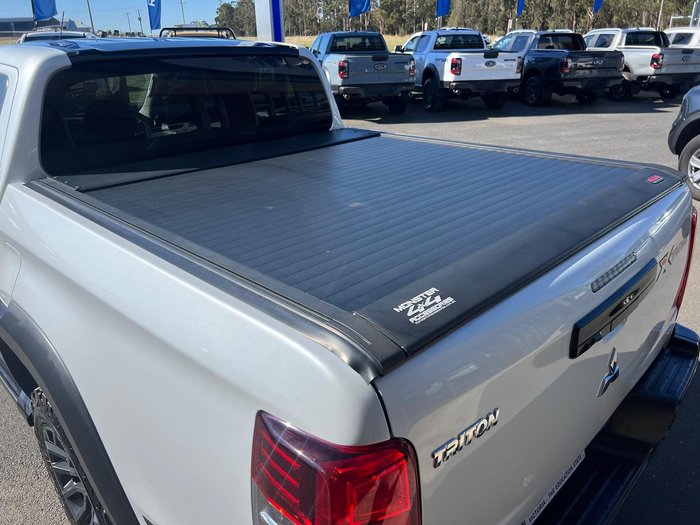 2023 Mitsubishi Triton Xtreme MR MY23 4X4 Dual Range White Diamond with Black Roof
