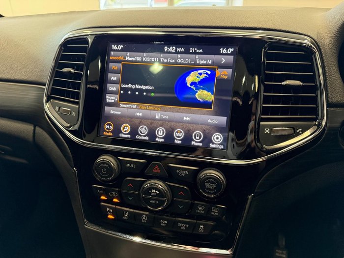 2020 Jeep Grand Cherokee Night Eagle