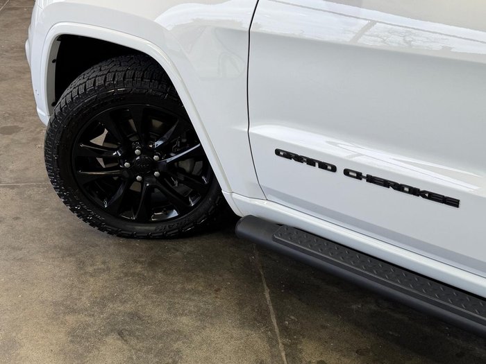 2020 Jeep Grand Cherokee Night Eagle