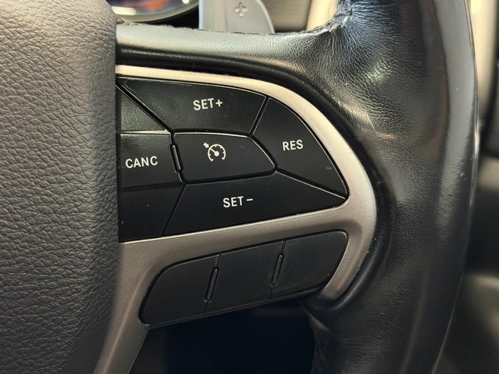 2020 Jeep Grand Cherokee Night Eagle