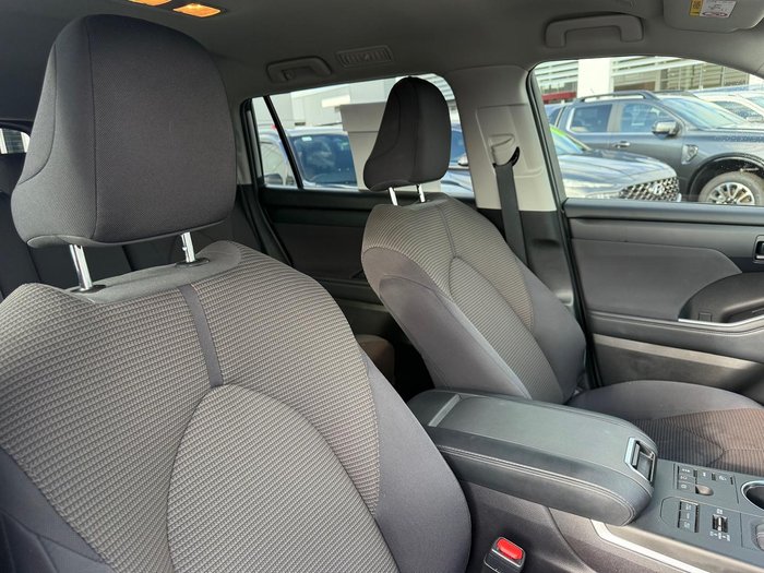 2022 Toyota Kluger GX