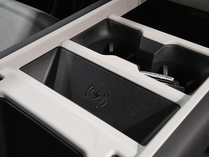 2025 Land Rover Defender 110 D350 X-Dynamic SE L663 MY25.5 AWD Fuji White