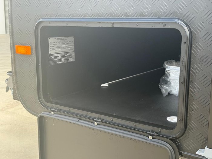 2026 New Age Caravans Manta Ray Mr20er Expedition My26