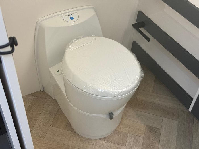 2026 New Age Caravans Manta Ray Mr20er Expedition My26