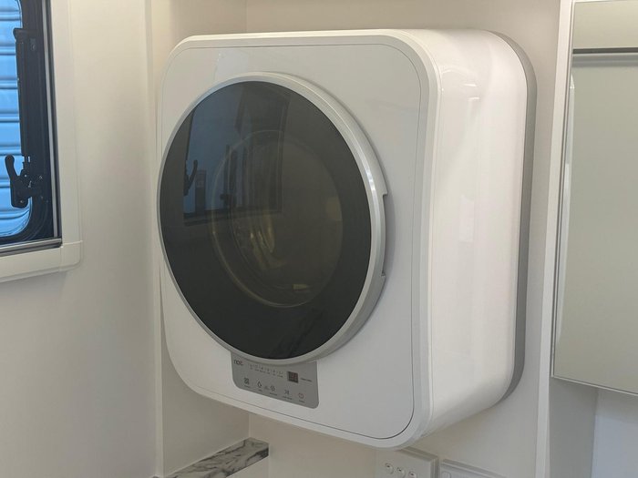 2026 New Age Caravans Manta Ray Mr20er Expedition My26