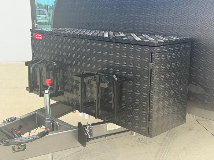 2026 New Age Caravans Manta Ray Mr20er Expedition My26