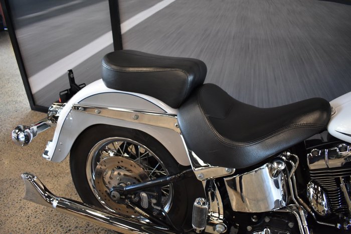 2009 HARLEY-DAVIDSON FLSTC HERITAGE SOFTAIL CLASSIC