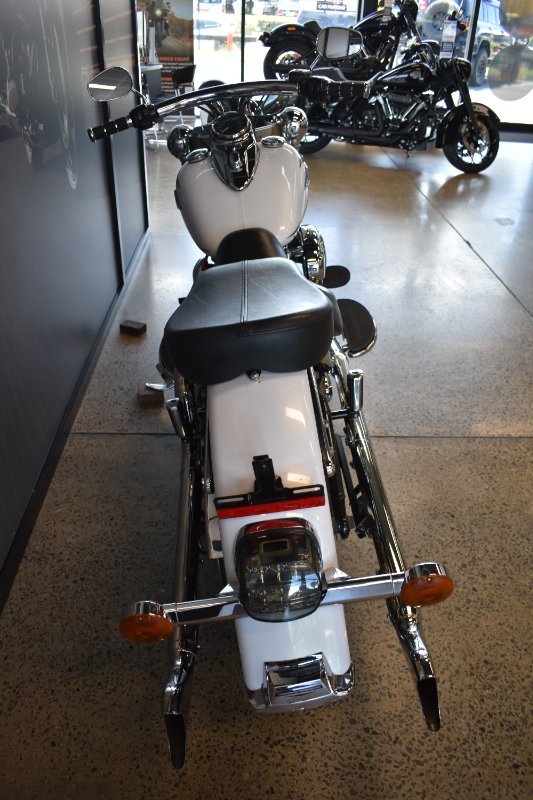 2009 HARLEY-DAVIDSON FLSTC HERITAGE SOFTAIL CLASSIC