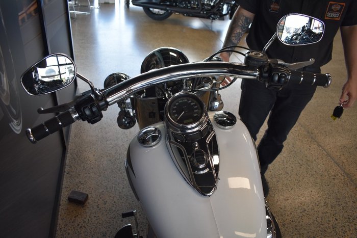 2009 HARLEY-DAVIDSON FLSTC HERITAGE SOFTAIL CLASSIC