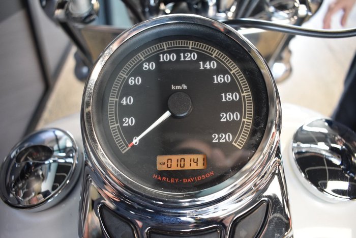 2009 HARLEY-DAVIDSON FLSTC HERITAGE SOFTAIL CLASSIC