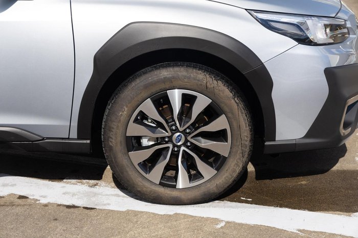 2025 Subaru Outback AWD Touring