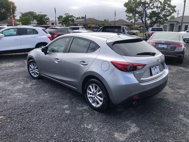 2015 Mazda 3 Maxx