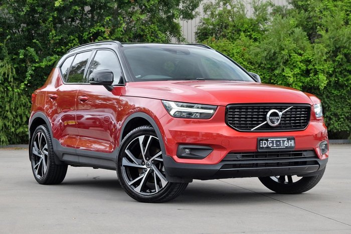 2022 Volvo XC40