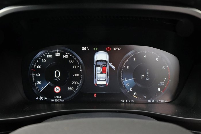 2022 Volvo XC40 T5 R-Design