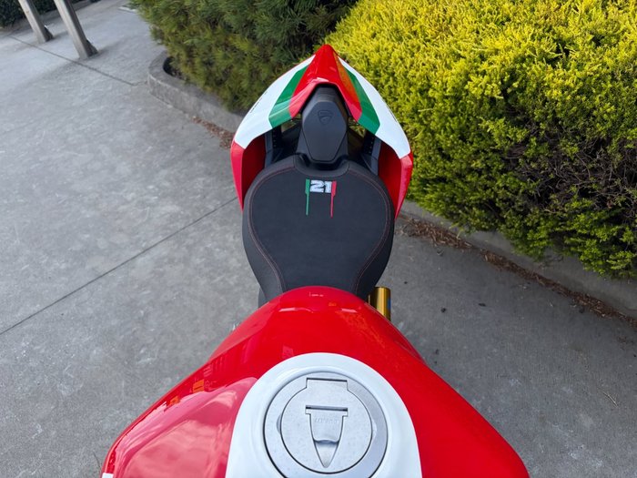 2022 DUCATI PANIGALE V2 BAYLISS 20TH ANNIV Red