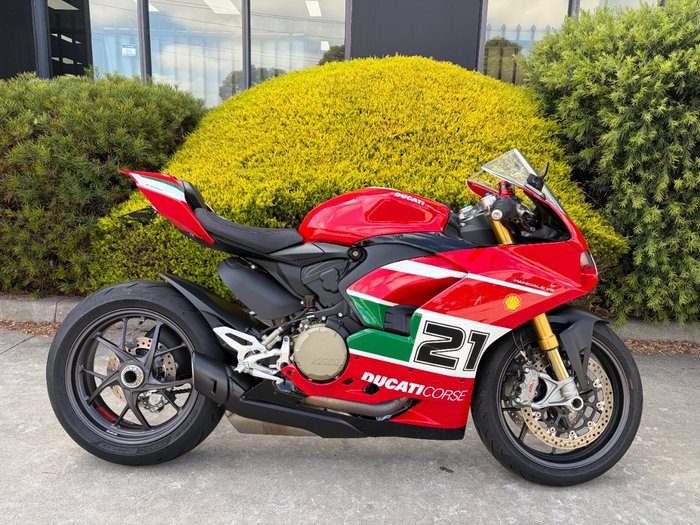 2022 DUCATI PANIGALE V2 BAYLISS 20TH ANNIV Red