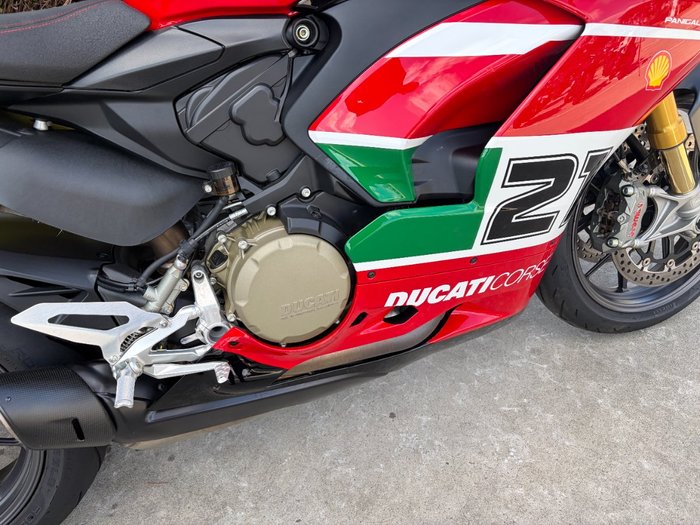 2022 DUCATI PANIGALE V2 BAYLISS 20TH ANNIV Red