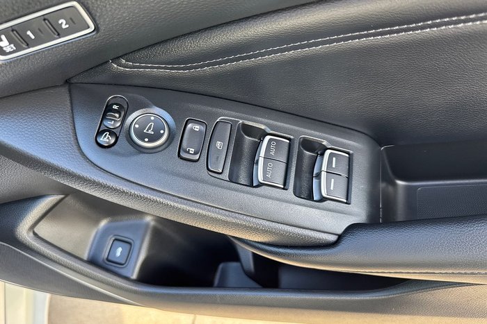 2019 Honda Accord VTi-LX 10th Gen MY19 White