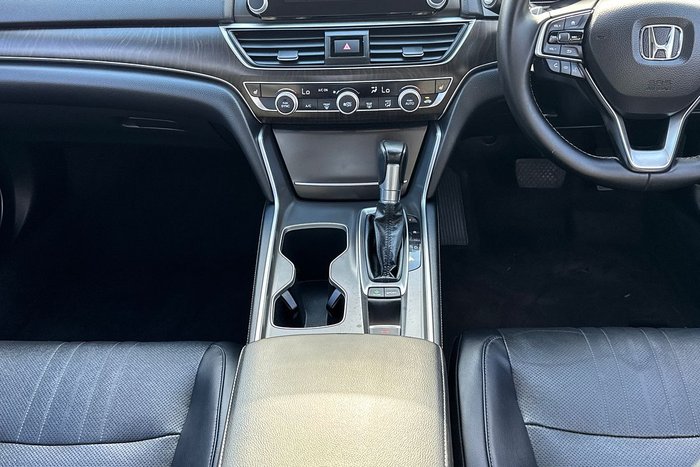 2019 Honda Accord VTi-LX 10th Gen MY19 White