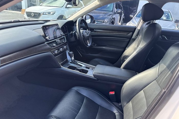 2019 Honda Accord VTi-LX 10th Gen MY19 White