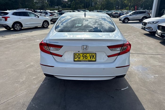 2019 Honda Accord VTi-LX 10th Gen MY19 White