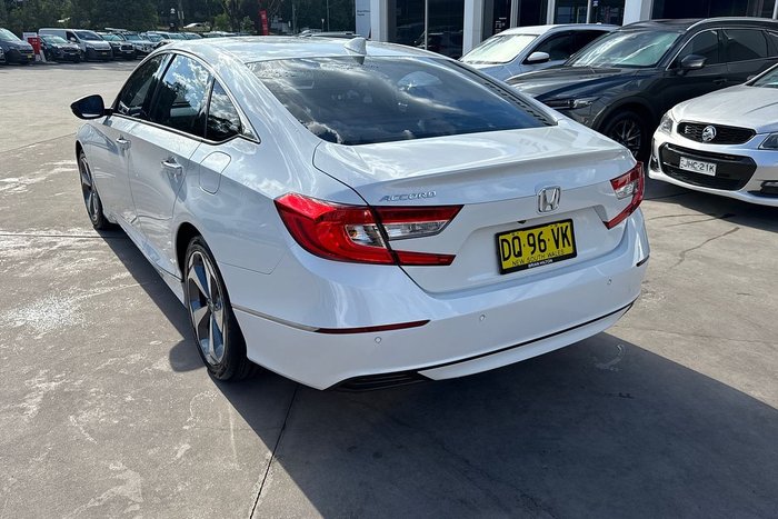 2019 Honda Accord VTi-LX 10th Gen MY19 White