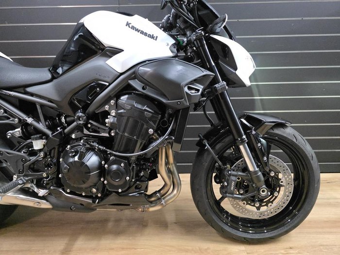 2026 Kawasaki 2026 Kawasaki 900CC Z900 White