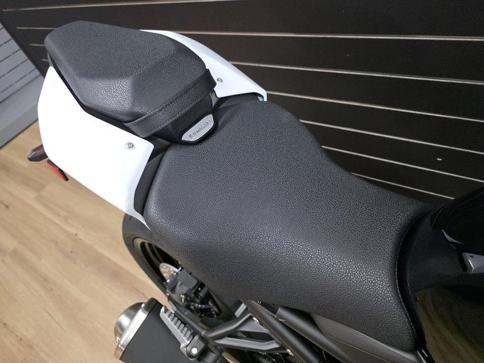 2026 Kawasaki 2026 Kawasaki 900CC Z900 White