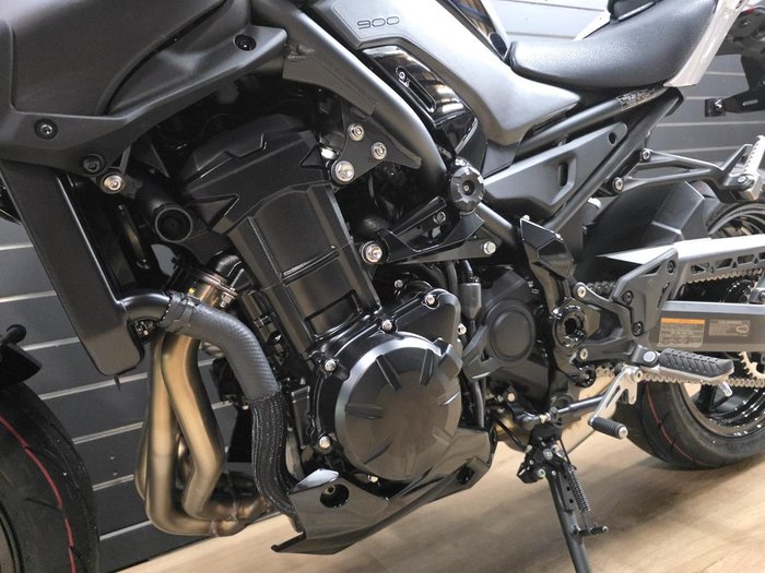 2026 Kawasaki 2026 Kawasaki 900CC Z900 White