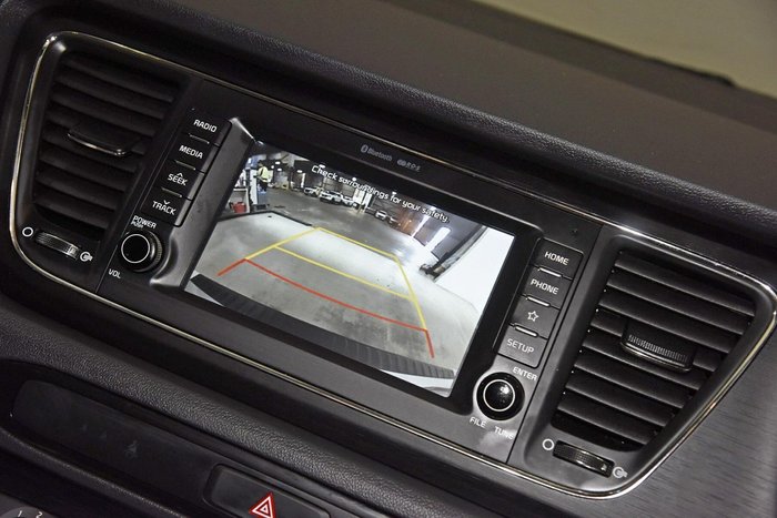 2020 Kia Carnival S