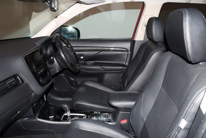 2018 Mitsubishi Outlander Exceed