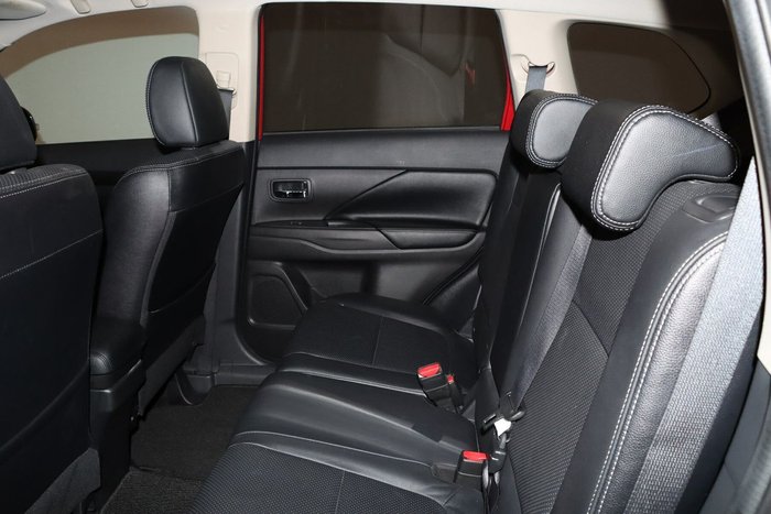 2018 Mitsubishi Outlander Exceed
