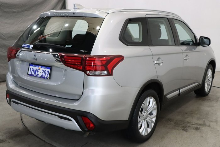 2019 Mitsubishi Outlander ES