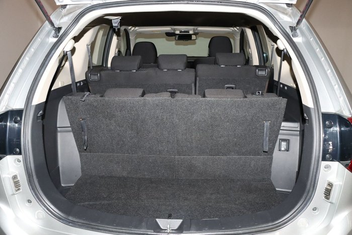 2019 Mitsubishi Outlander ES