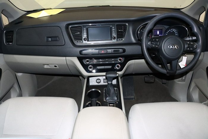 2020 Kia Carnival S