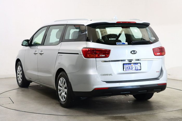2020 Kia Carnival S